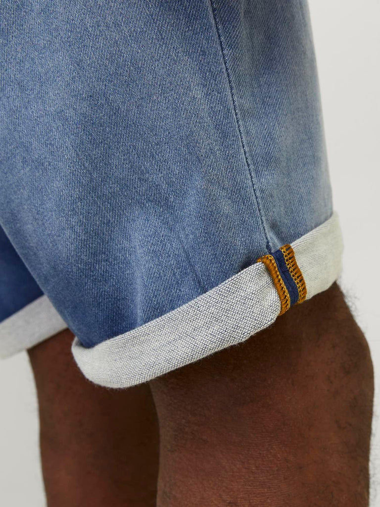JACK AND JONES JJIRICK JJICON SHORTS GE 633 I.K SS24 SN