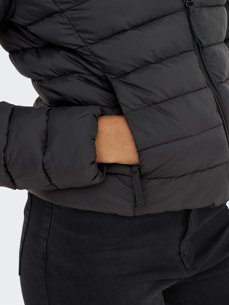 ONLY ONLTAHIA LW QUILTED JACKET OTW NOOS