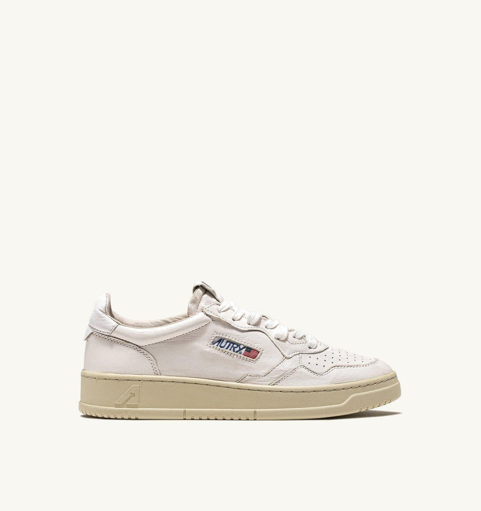 AUTRY SNEAKERS MEDALIST LOW IN PELLE