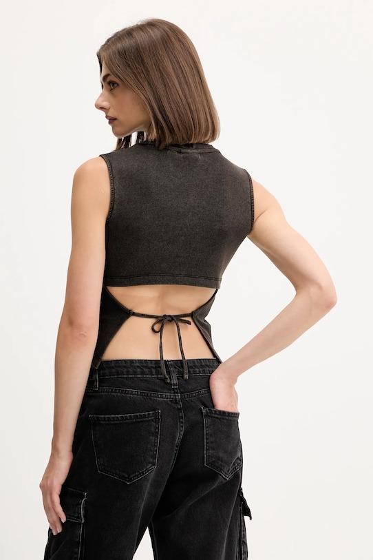 GUESS GO OPEN BACK SCRIPT TEE
