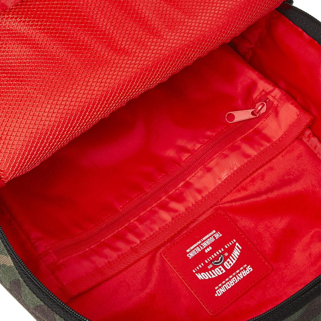 SPRAYGROUND SHARK CENTRAL CAMO DLXS BACKPACK