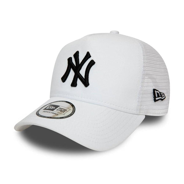 NEW ERA ESSENTIAL AF TRUCKER NEYYAN WHI
