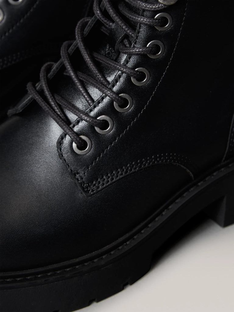 CALVIN KLEIN CHUNKY LACE UP ZIP B