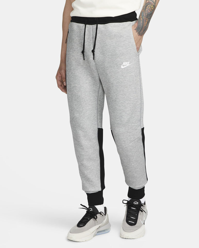 NIKE NIKE SPORTSWEAR TECH FLEECE