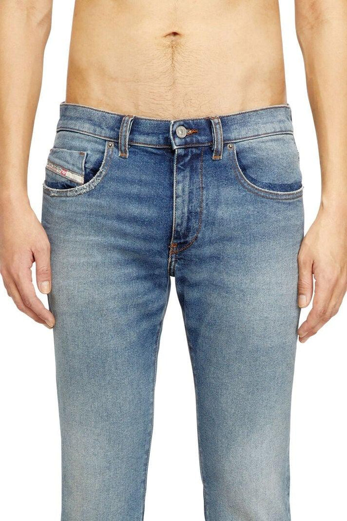 DIESEL 2019 D-STRUKT