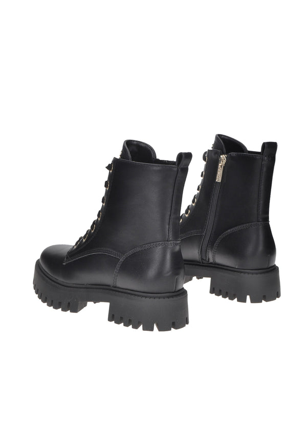 FLTFNAELE10 Boot GUESS