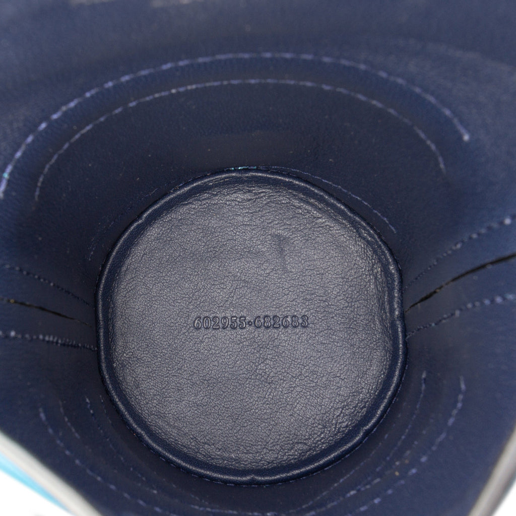 Alexander McQueen The Curve – Borsa a Secchiello in Pelle di Vitello Blu