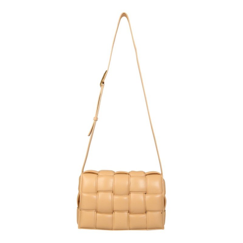 Bottega Veneta – Padded Cassette Bag in pelle intrecciata color nude