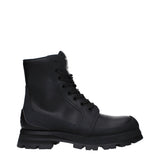 Alexander McQueen – Anfibio in Pelle Nera con Suola Chunky