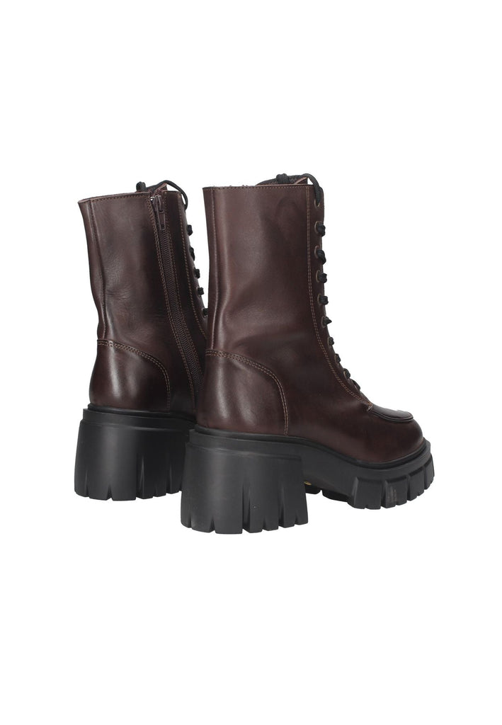 730 Boot TSAKIRIS MALLAS